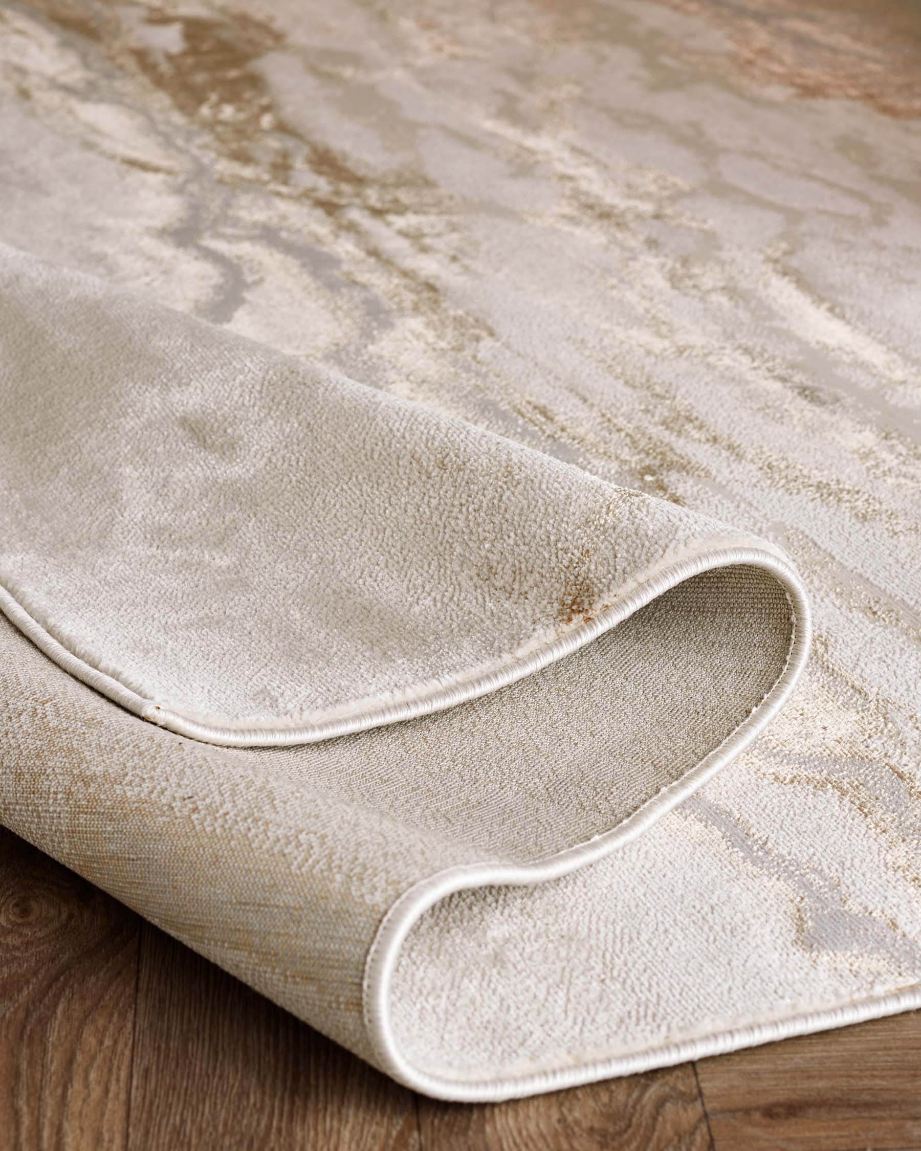 Perla Large Easy Living Textured Rug Soft Gold Metallics