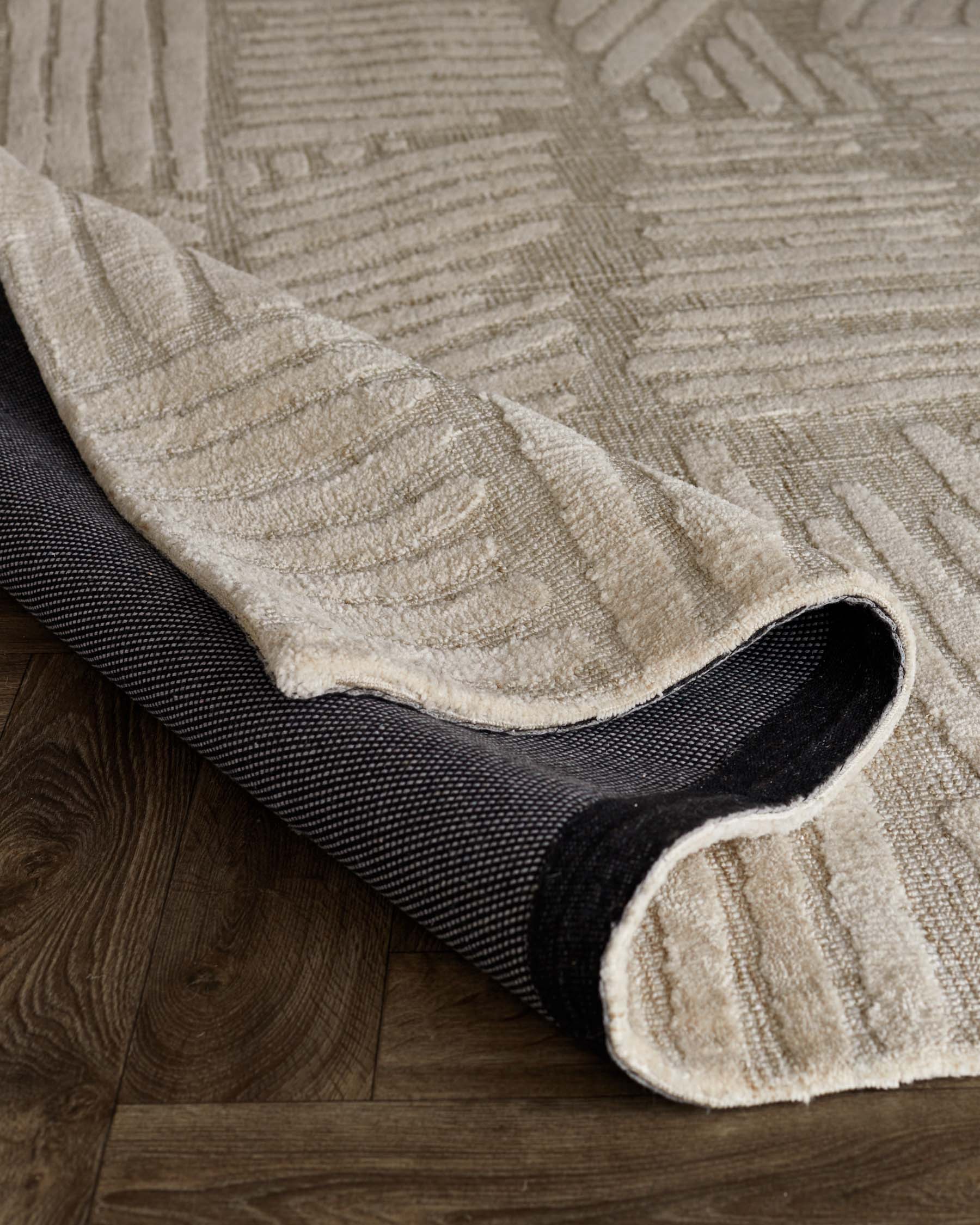 Porcelain Medium Soft Touch Textured Rug Cream