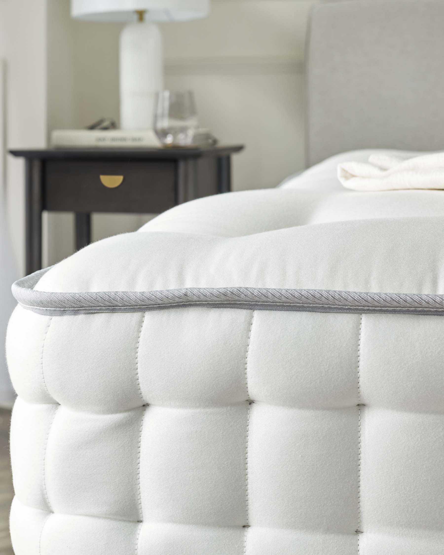 Deluxe Comfort 3,000 Pocket Spring Medium Double Mattress