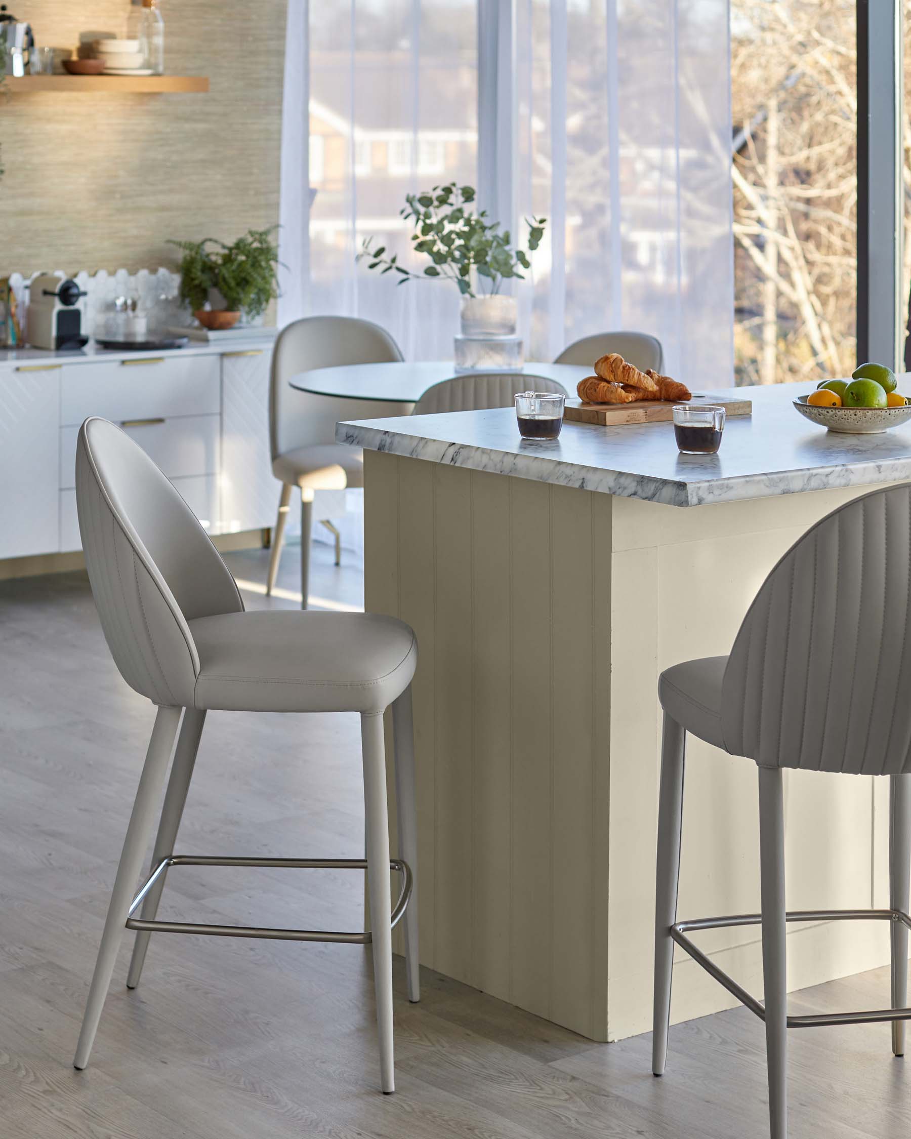 Saylor light grey faux leather bar stool